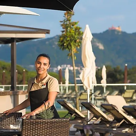 Hotel Gale Collection 5*